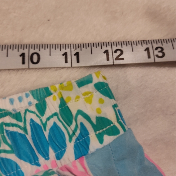 Like-New LILLY PULITZER 100% RAYON SHORTS Sz XXS - Picture 9 of 12